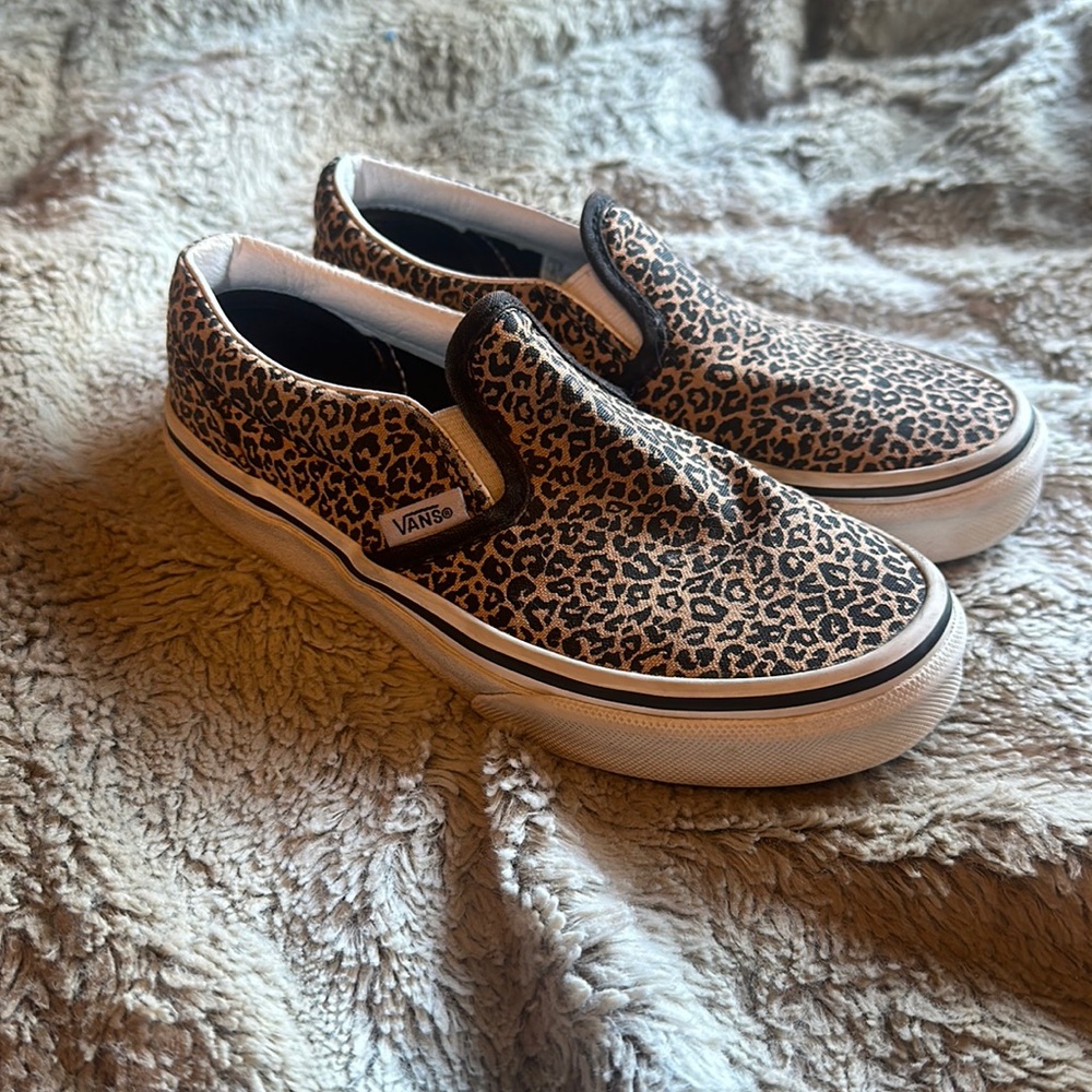 Vans size 1.5 girls cheetah print